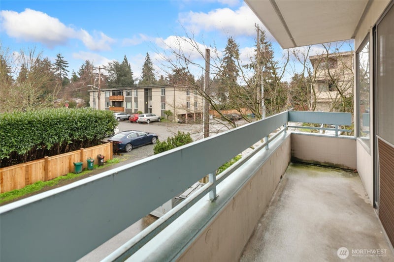 12300 33rd Avenue NE 202