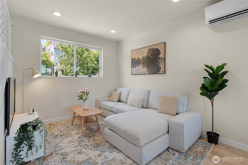 Photo of 8043 19th Avenue NE, Seattle, WA 98115 (MLS # 2558529)