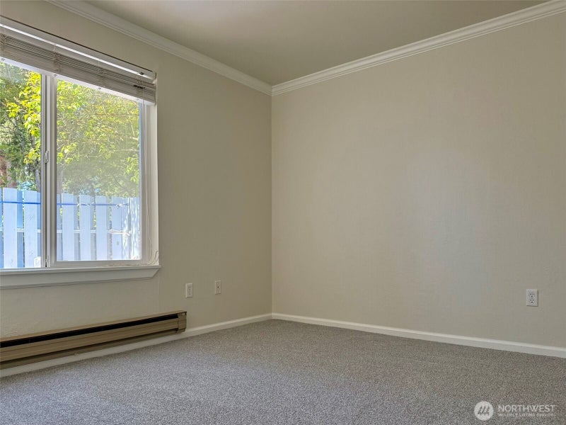 4308 NE Sunset Boulevard Y2