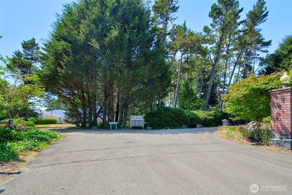 Photo of 20713 Pacific Way WAY #9, Ocean Park, WA 98640 (MLS # 2543935)