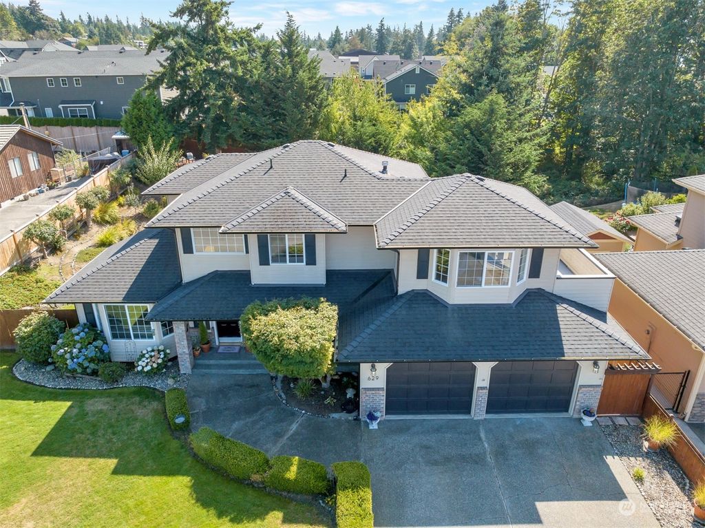 Photo of 629 Possession View Lane, Mukilteo, WA 98275 (MLS # 2156513)