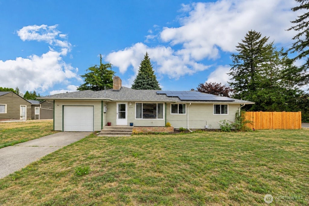 Photo of 9205 50th Avenue NE, Marysville, WA 98270 (MLS # 2577811)