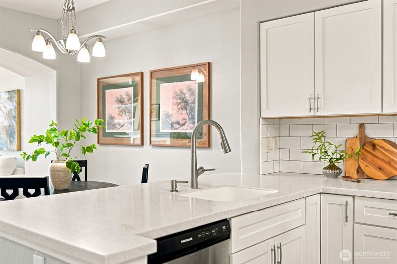 23300 SE Black Nugget Road M2