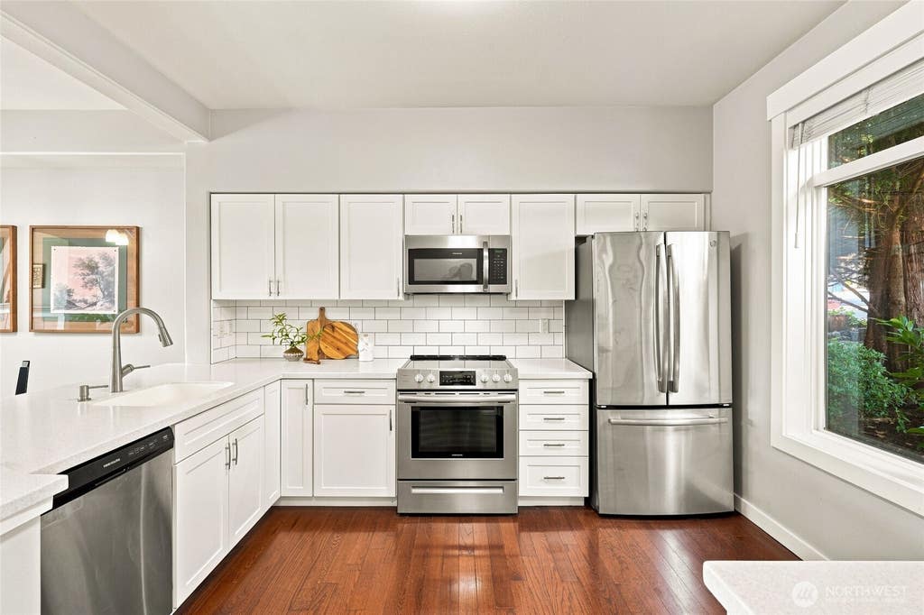 Photo of 23300 SE Black Nugget Road #M2, Issaquah, WA 98029 (MLS # 2569412)
