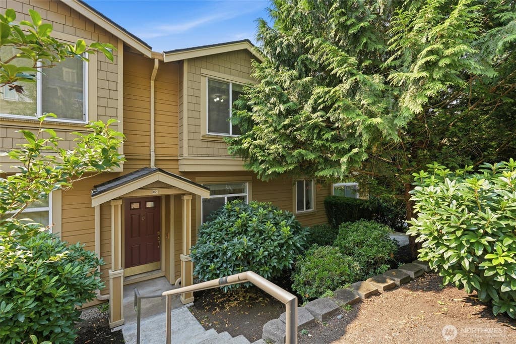Photo of 23300 SE Black Nugget Road #M2, Issaquah, WA 98029 (MLS # 2569412)