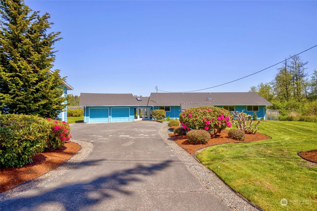 Photo of 6211 97th Drive NE, Lake Stevens, WA 98258 (MLS # 2234230)