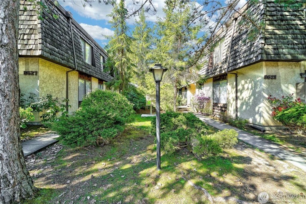 Photo of 8627 25th Avenue SW #C, Seattle, WA 98106 (MLS # 2499006)