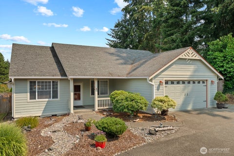 Photo of 2744 Sutherland Place, Steilacoom, WA 98388 (MLS # 2561807)
