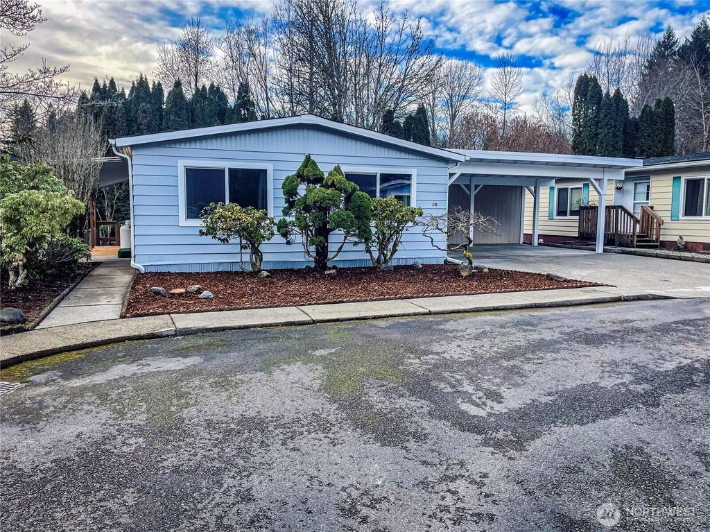 Photo of 1841 TROSPER Road SW #31B, Tumwater, WA 98512 (MLS # 2477012)