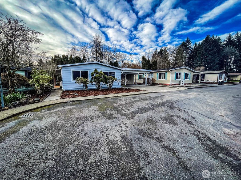 Photo of 1841 TROSPER Road SW #31B, Tumwater, WA 98512 (MLS # 2477012)