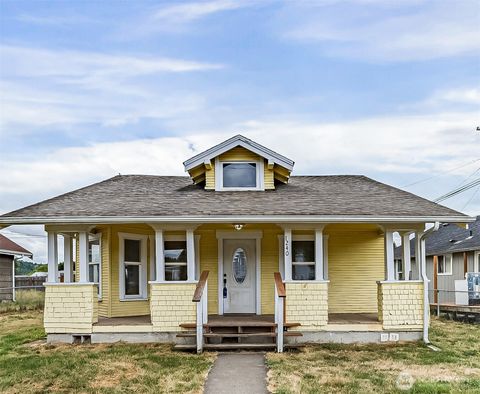 Photo of 1240 S Tower Avenue, Centralia, WA 98531 (MLS # 2395437)