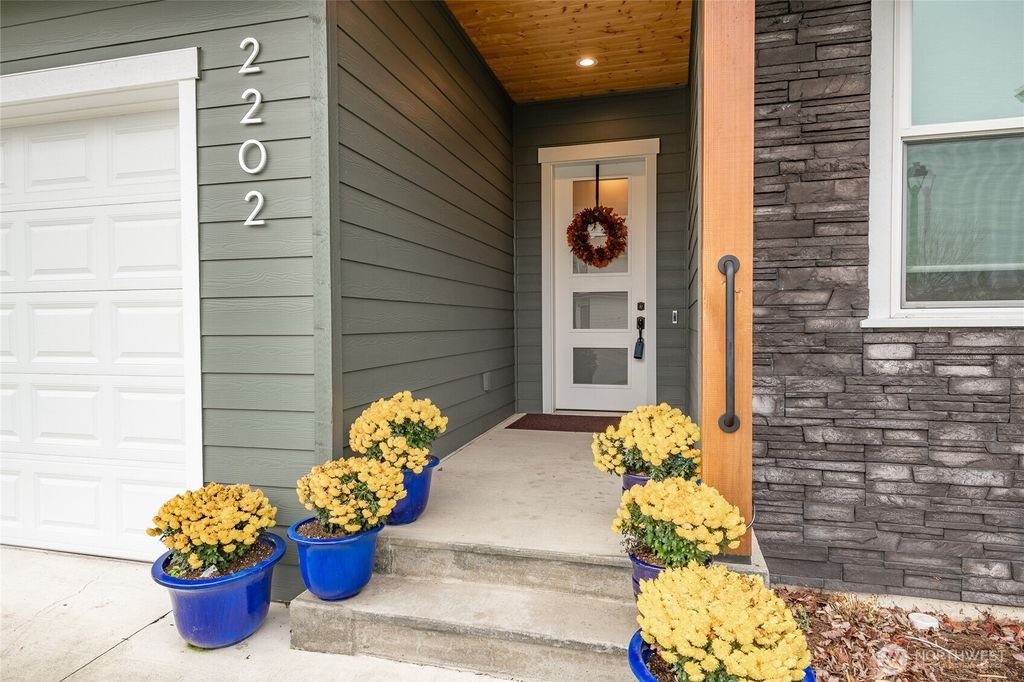 Photo of 2202 Berryman Loop, Lynden, WA 98264 (MLS # 2457456)