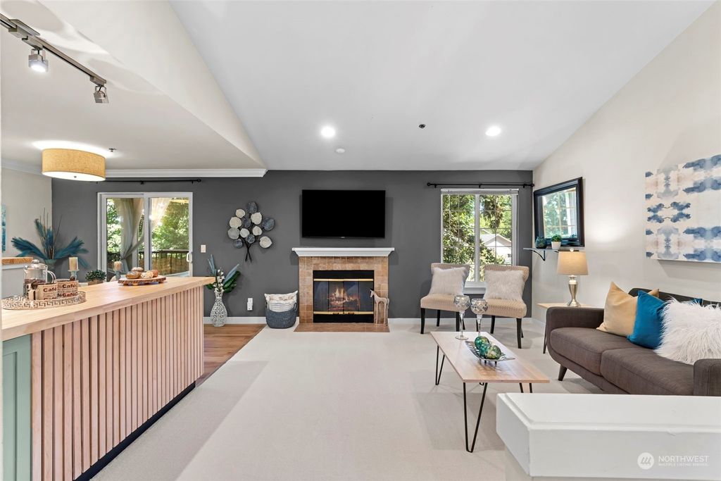 Photo of 1852 S 284th Lane #K-202, Federal Way, WA 98003 (MLS # 2141078)