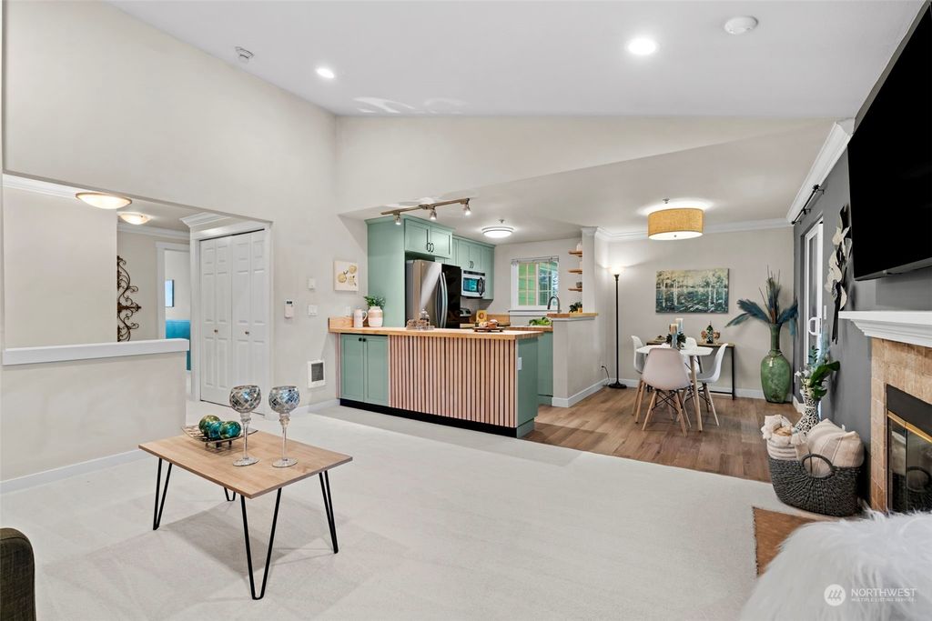 Photo of 1852 S 284th Lane #K-202, Federal Way, WA 98003 (MLS # 2141078)