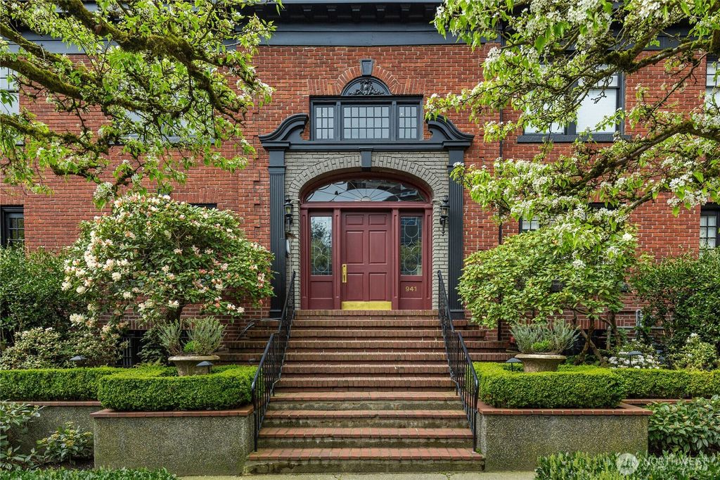 Photo of 941 11th Avenue E #1, Seattle, WA 98102 (MLS # 2352404)