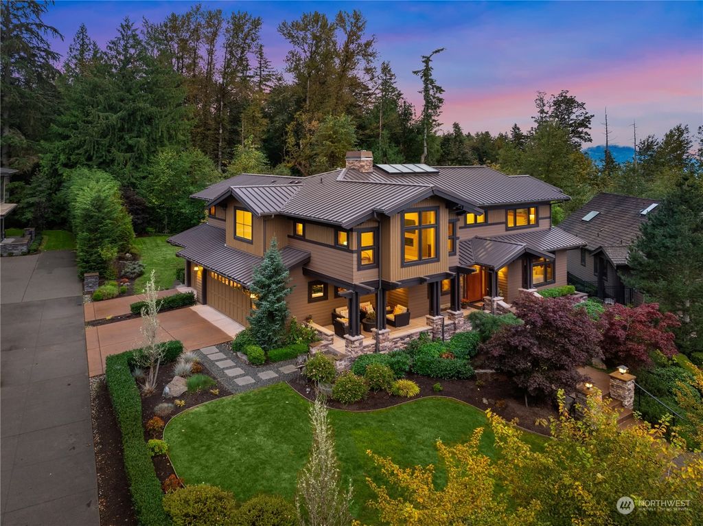 Photo of 3495 NE Harrison Street, Issaquah, WA 98029 (MLS # 2294417)
