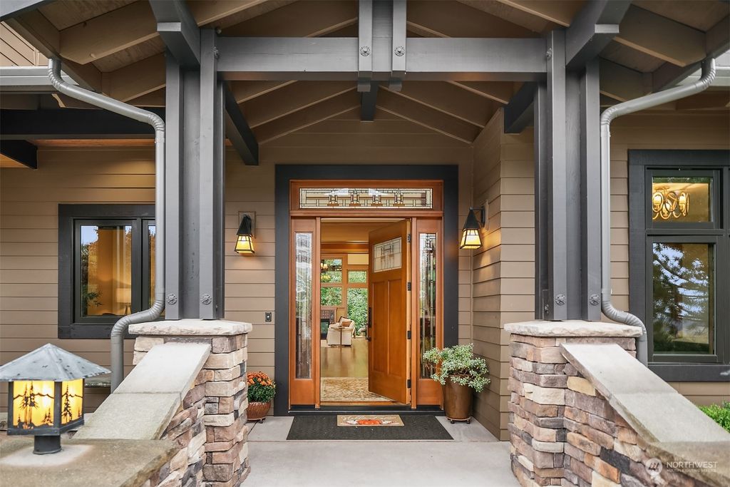 Photo of 3495 NE Harrison Street, Issaquah, WA 98029 (MLS # 2294417)