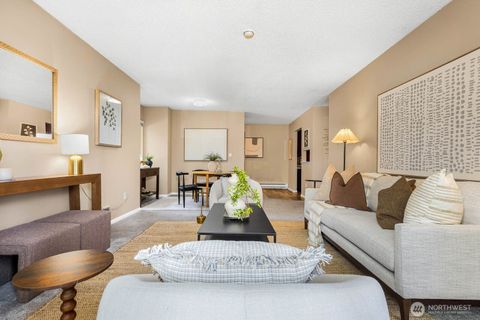 Photo of 4823 180th Street SW #H203, Lynnwood, WA 98037 (MLS # 2460967)