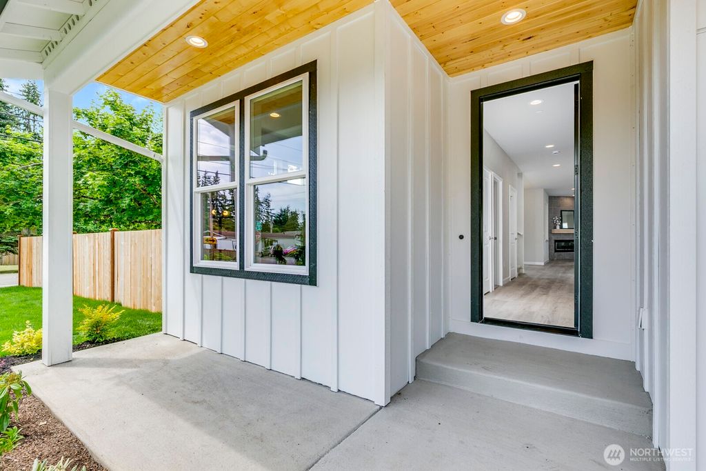 Photo of 11610 2nd Avenue SE #A, Everett, WA 98208 (MLS # 2390602)