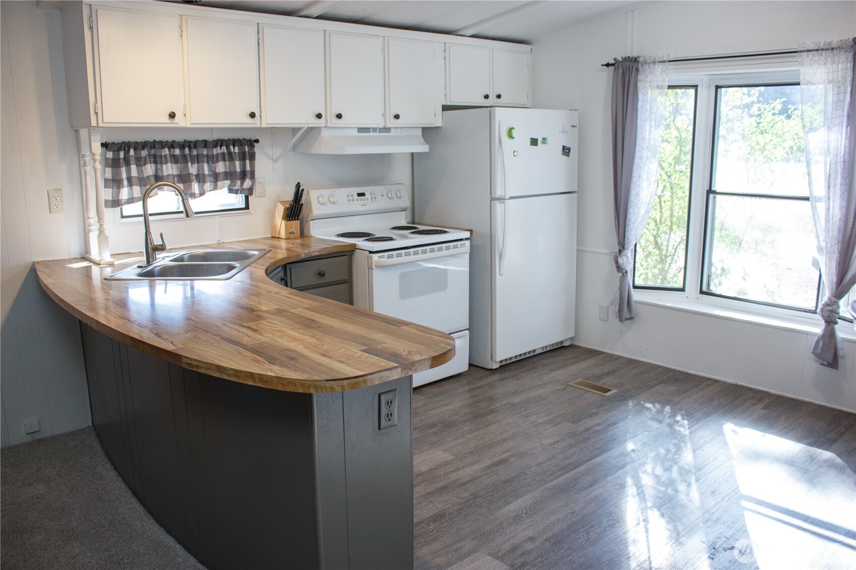 Yelm, Washington 98597, United States, 2 Bedrooms Bedrooms, ,1 BathroomBathrooms,Residential,Active,182603