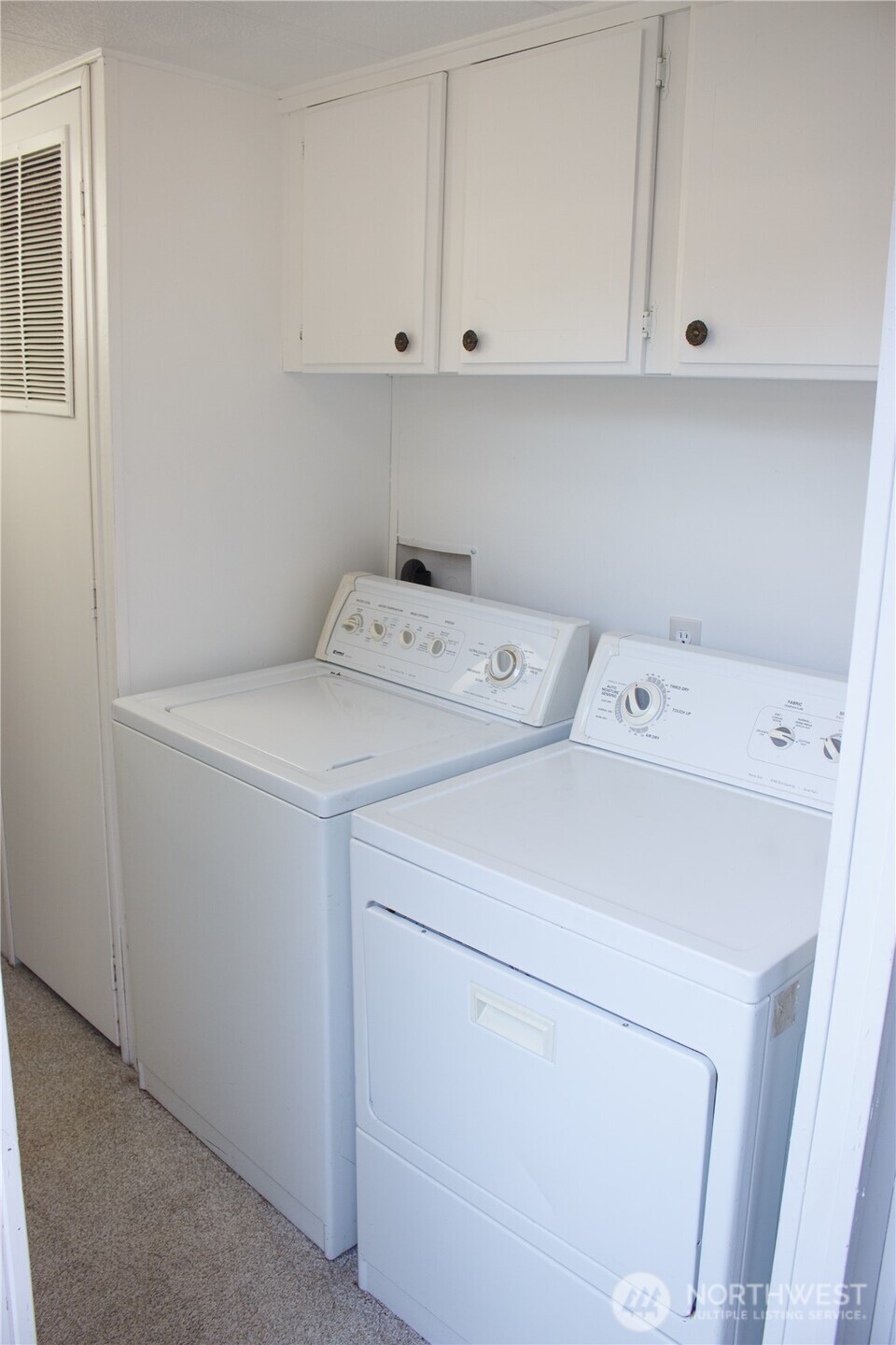 Yelm, Washington 98597, United States, 2 Bedrooms Bedrooms, ,1 BathroomBathrooms,Residential,Active,182603