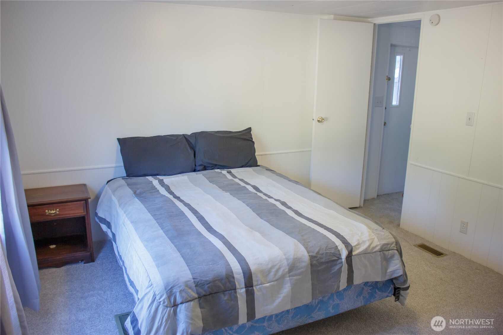 Yelm, Washington 98597, United States, 2 Bedrooms Bedrooms, ,1 BathroomBathrooms,Residential,Active,182603