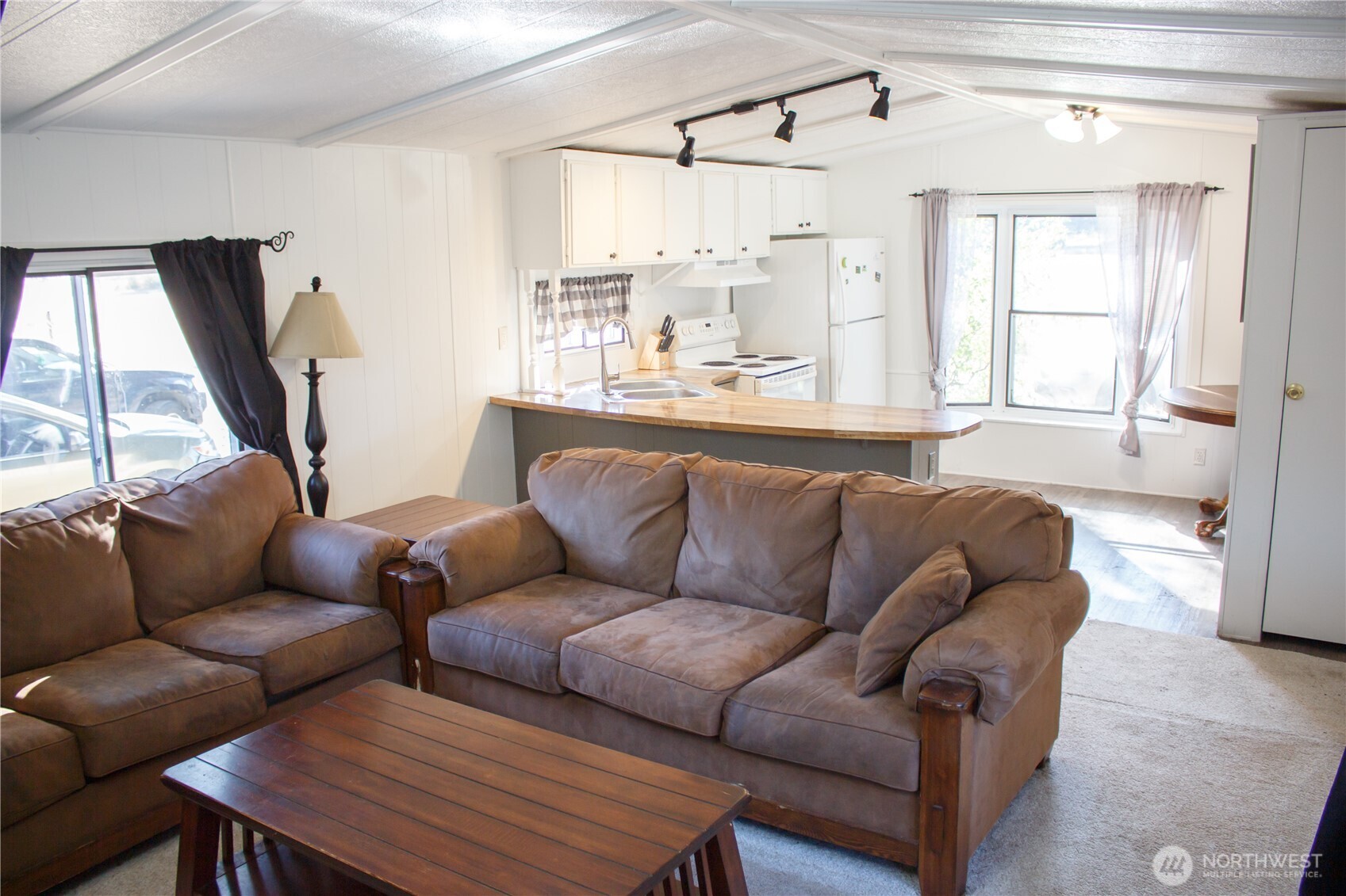 Yelm, Washington 98597, United States, 2 Bedrooms Bedrooms, ,1 BathroomBathrooms,Residential,Active,182603