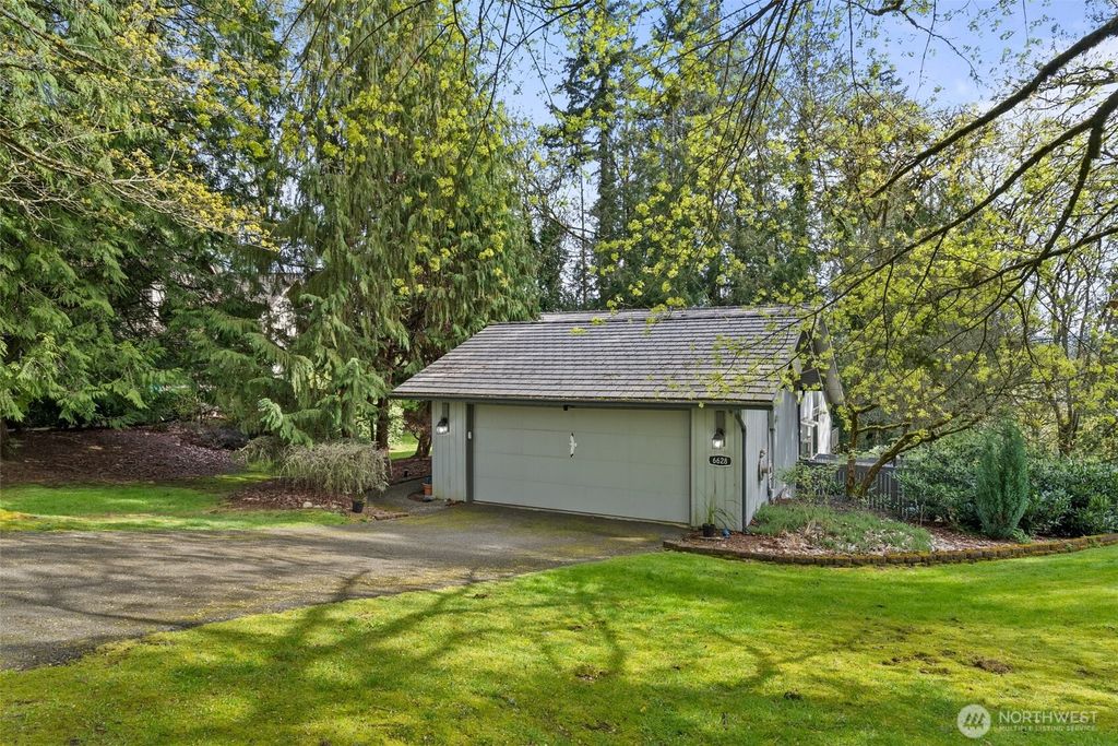Photo of 6628 159th Avenue NE, Redmond, WA 98052 (MLS # 2358349)