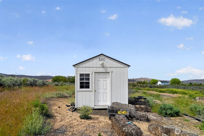 130 Red Tail Road