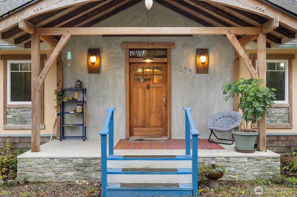 Photo of 1133 Parkridge Drive, Port Townsend, WA 98368 (MLS # 2458956)