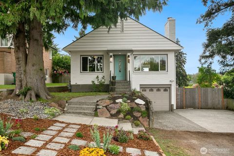 Photo of 842 NW 97th Street, Seattle, WA 98117 (MLS # 2524679)