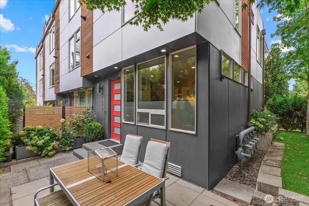 Photo of 4300 SW Mills Street, Seattle, WA 98136 (MLS # 2422792)