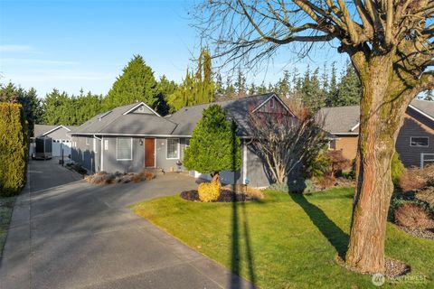 Photo of 1329 63 Street SE, Everett, WA 98203 (MLS # 2470533)