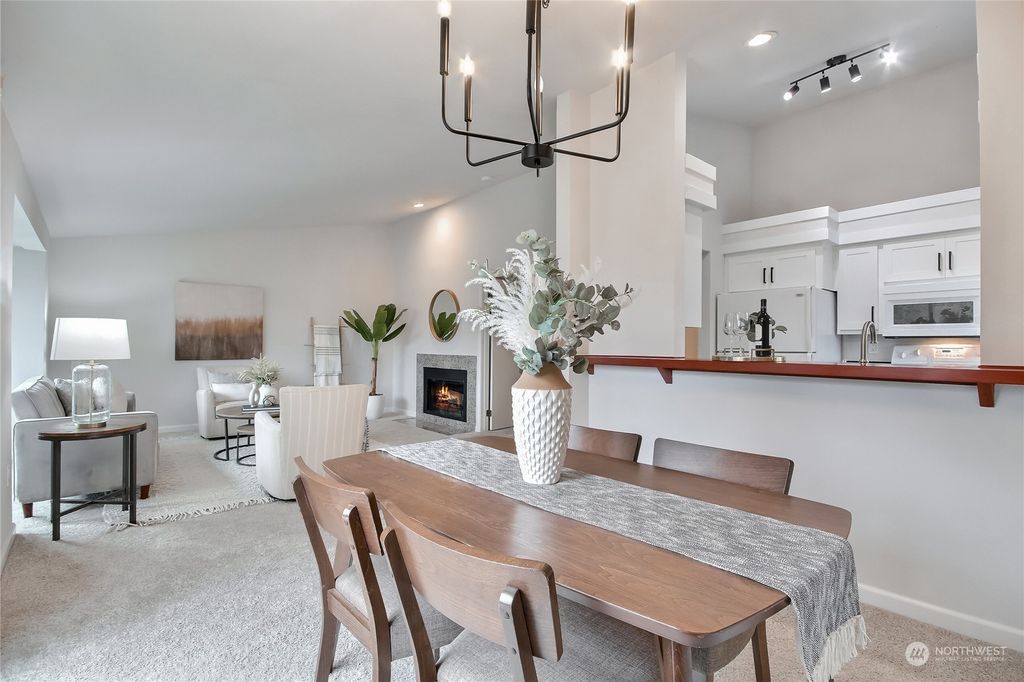 Photo of 210 Mountain Park Boulevard SW #F-301, Issaquah, WA 98027 (MLS # 2197217)
