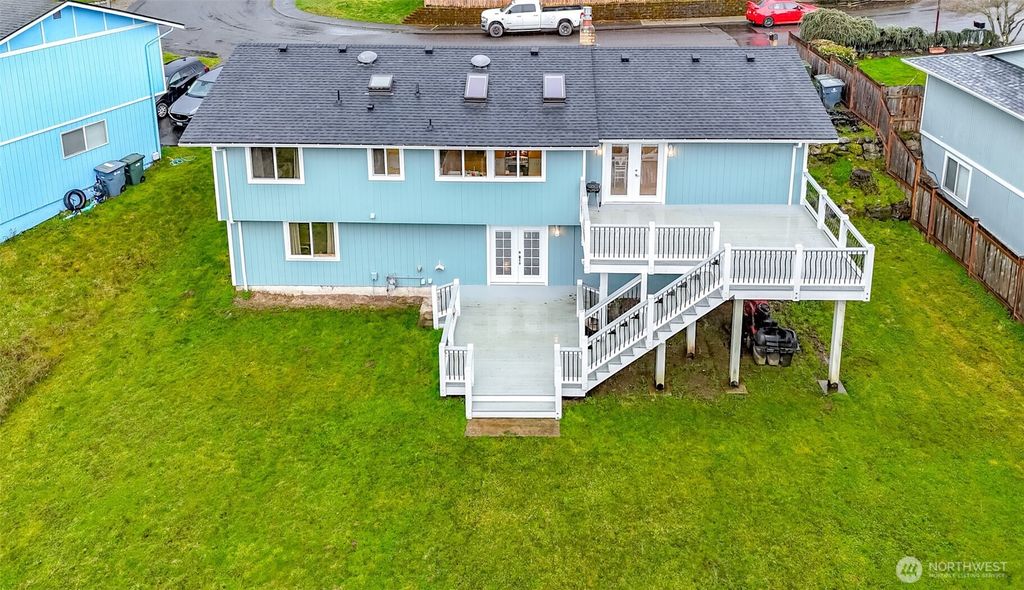 Photo of 2211 24th Avenue SE, Puyallup, WA 98374 (MLS # 2491664)