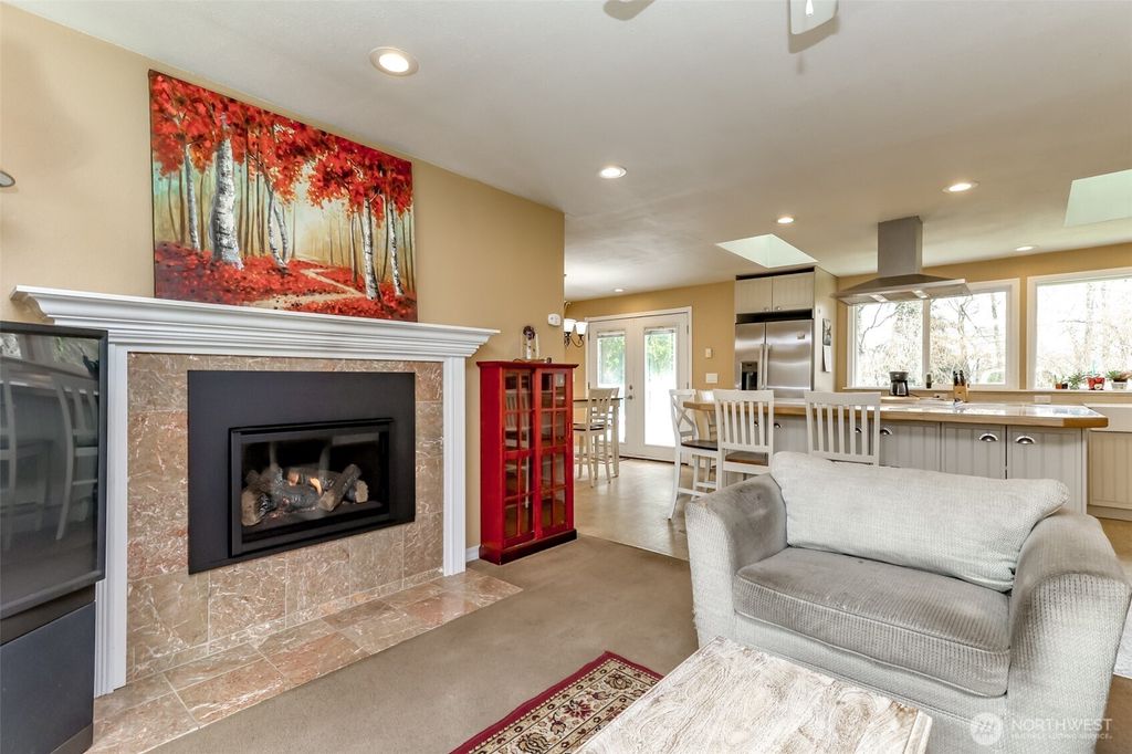 Photo of 2211 24th Avenue SE, Puyallup, WA 98374 (MLS # 2491664)