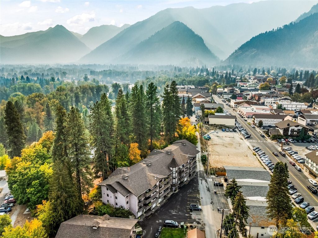 Photo of 325 Division St St #207, Leavenworth, WA 98826 (MLS # 2444652)