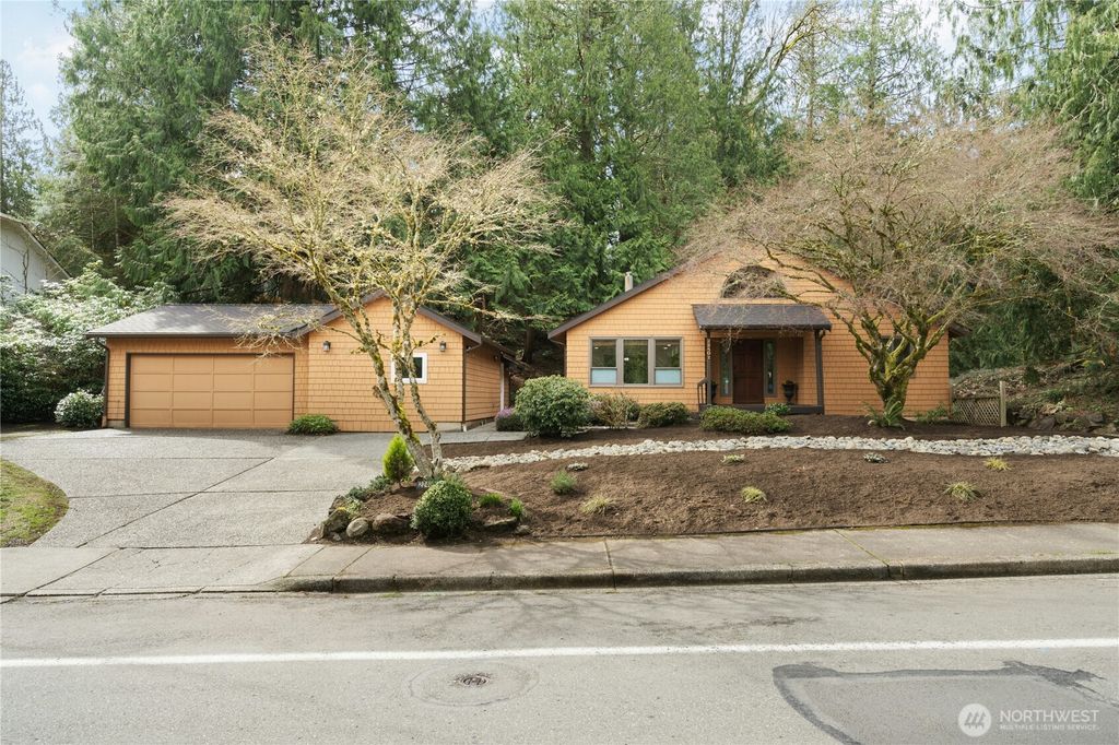 Photo of 22401 NE 14th Drive, Sammamish, WA 98074 (MLS # 2378484)