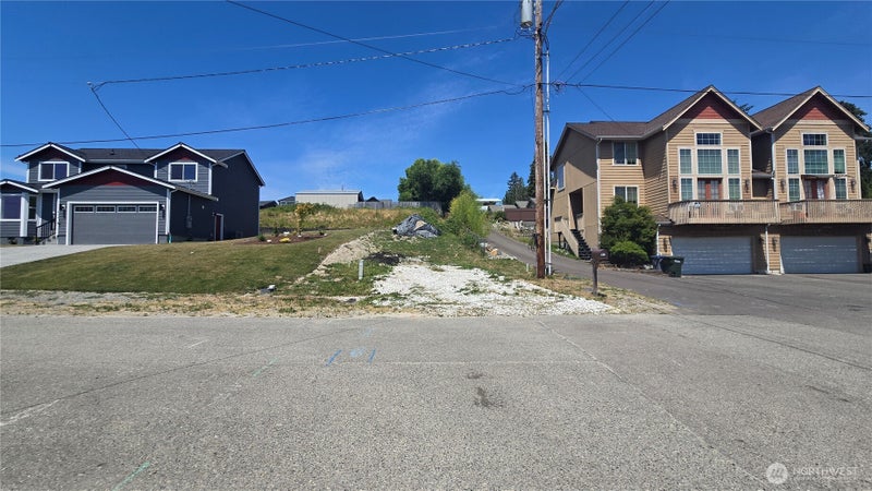 416 Comet Street