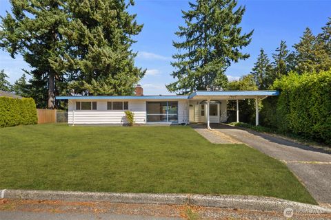Photo of 14238 SE Eastgate Drive, Bellevue, WA 98006 (MLS # 2424875) Photo of 14238 SE Eastgate Drive, Bellevue, WA 98006 (MLS # 2424875)