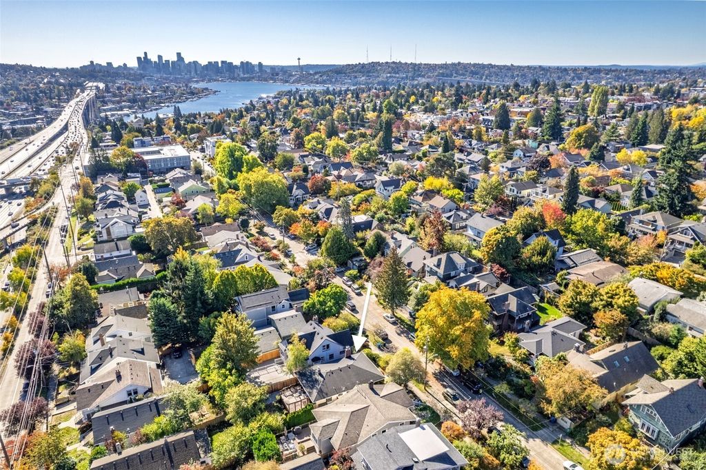 Photo of 4738 4th Avenue NE, Seattle, WA 98105 (MLS # 2432052)