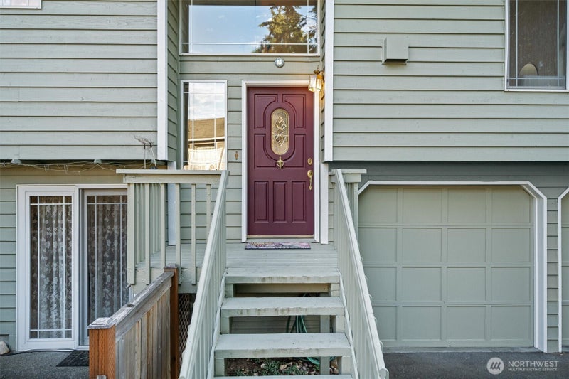 1611 NE Perkins