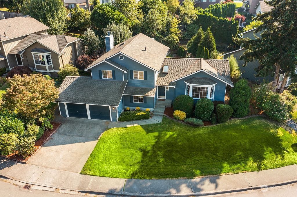 Photo of 2212 Elma Avenue NE, Renton, WA 98059 (MLS # 2003072)
