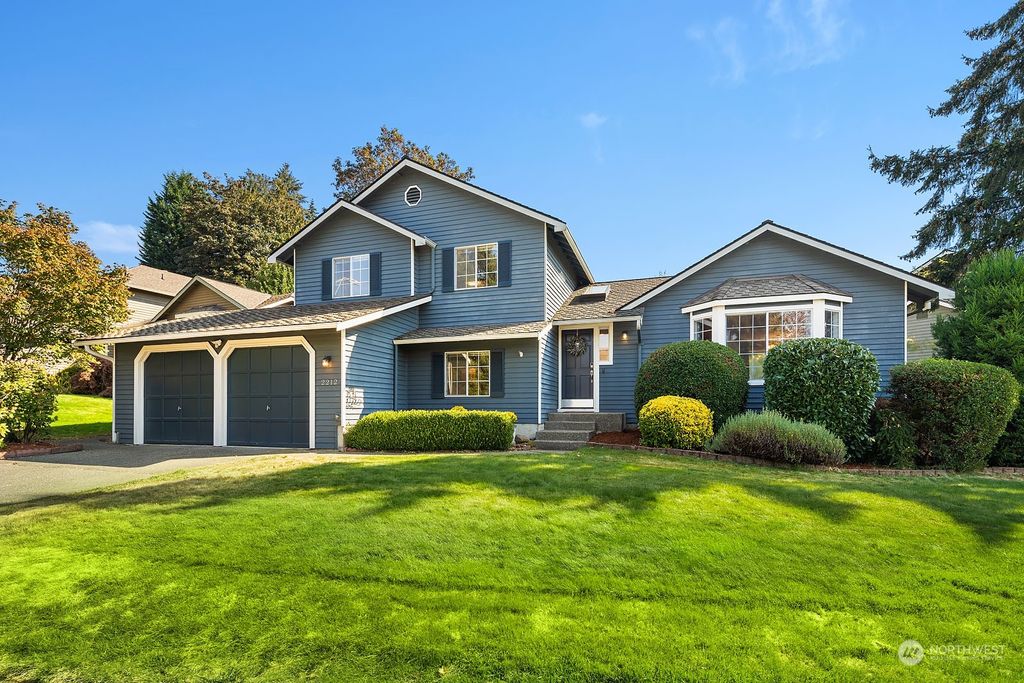Photo of 2212 Elma Avenue NE, Renton, WA 98059 (MLS # 2003072)