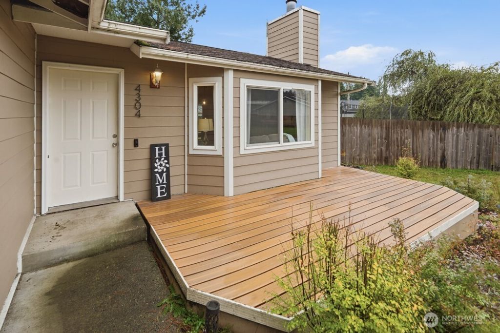 Photo of 4304 116th Street NE, Marysville, WA 98271 (MLS # 2454336)