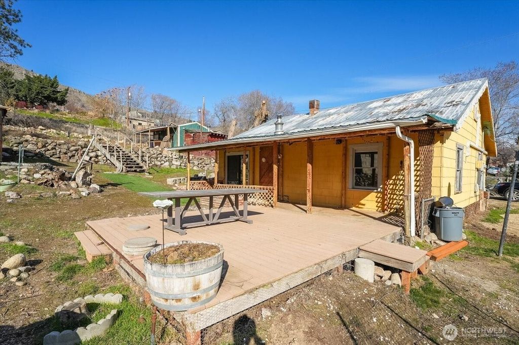 Photo of 470 2nd Street, Chelan Falls, WA 98817 (MLS # 2492279)