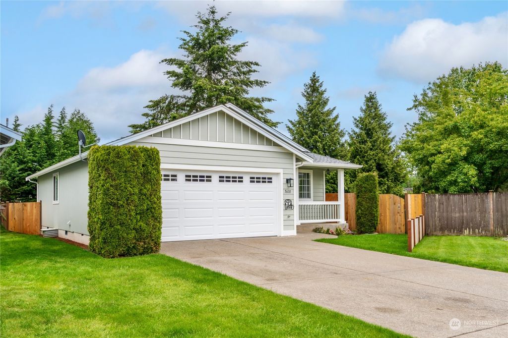 Photo of 5618 101st Place NE, Marysville, WA 98270 (MLS # 2247336)