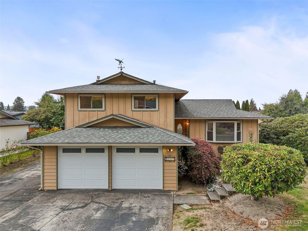 Photo of 1709 Riverview Drive NE, Auburn, WA 98002 (MLS # 2427395)