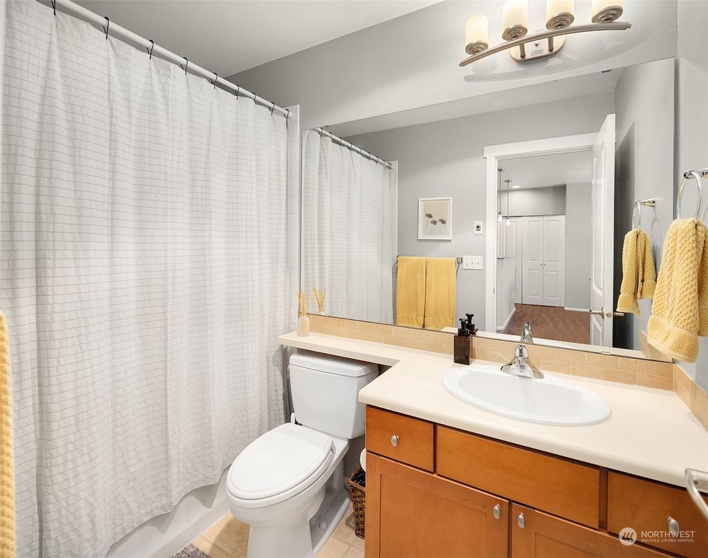 listing image 9361372777230091007
