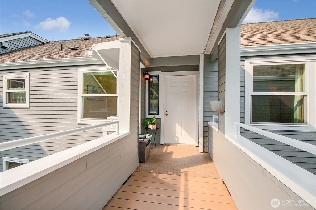 Photo of 4051 Providence Point Drive SE #2034, Issaquah, WA 98029 (MLS # 2425206)